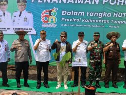 Dukung Kelestarian Alam, Irwasda Polda Kalteng Bersama Kabidhumas Hadiri Pelepasan Orang Utan di Hutan Nyaru Menteng