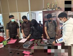 Satgas Gakkum Ops Damai Cartenz 2025 Serahkan Tersangka Aske Mabel dan Barang Bukti ke Kejaksaan Negeri Wamena