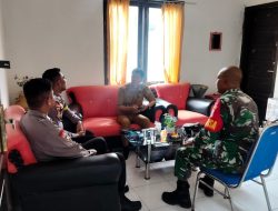 Personil Polsek Delang Silaturahmi ke Kantor Desa