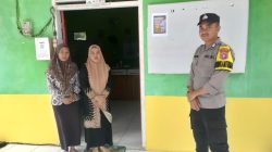Bhabinkamtibmas Sosialisasikan Layanan Hotline 110 kepada Masyarakat
