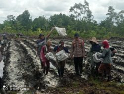 Wujudkan Polri Humanis, Kapolsek Rakumpit Bangun Kerja Sama dengan Petani