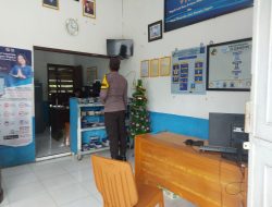 Personil Polsek Delang Silaturahmi ke Kantor Desa