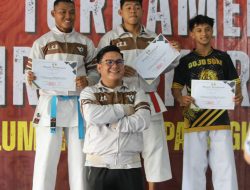 Prestasi Membanggakan, 3 Personel Ditsamapta Polda Kalteng Sabet Juara 2 dan 3 Dalam Ajang Sirkuit Karate Terbuka di Palangka Raya