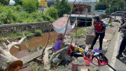 Antisipasi Barang Berbahaya, K9 Ditsamapta Polda Kalimantan Tengah Lakukan Deteksi Narkotika di Pelabuhan Mentaya