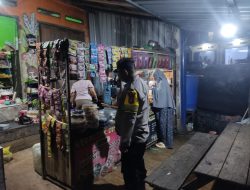 Piket Polsek Lamandau Silaturahmi Ke Pedagang