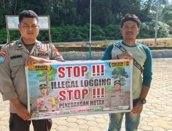 Bhabinkamtibmas laksanakan Sosialisasikan tentang larangan dan sangsi Pidana bagi pelaku Ileggal Logging kepada masyarakat di Desa Binaan.