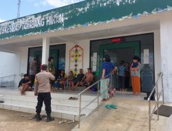 Polsek Marikit Polres Katingan Patroli Siang Sambangi warga Cegah Kriminalitas diwilayah Kec. Marikit, Kab. Katingan.