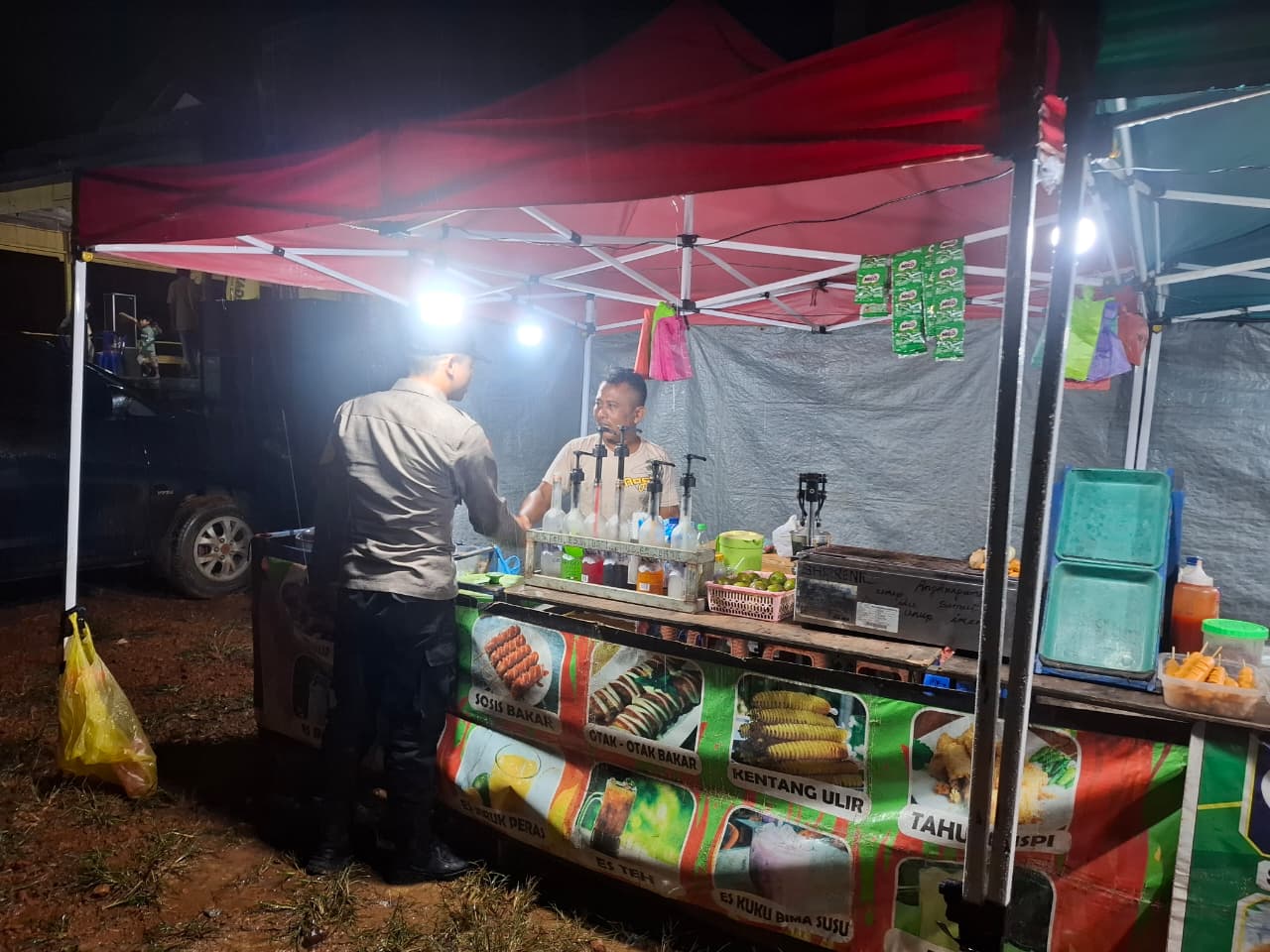 Piket Polsek Lamandau Silaturahmi Ke Pedagang