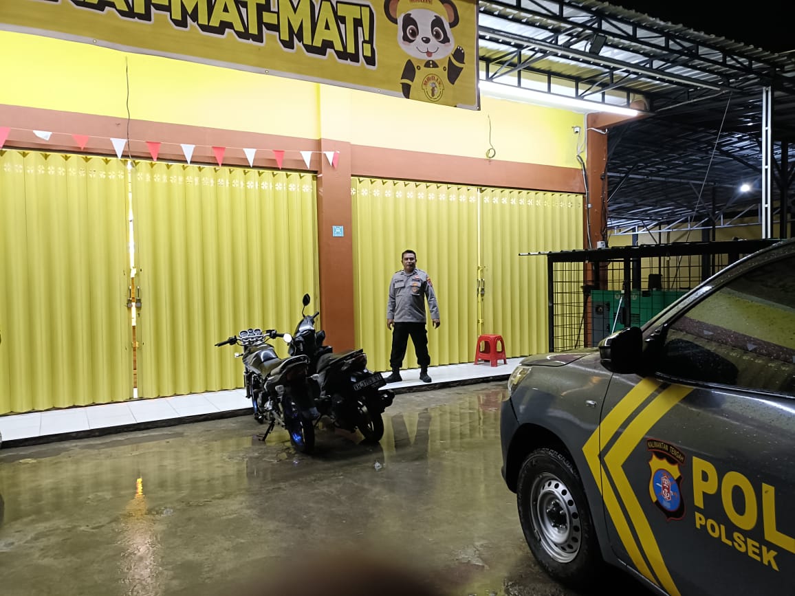 Personil Piket Polsek Bulik Laksanakan Patroli Pertokoan