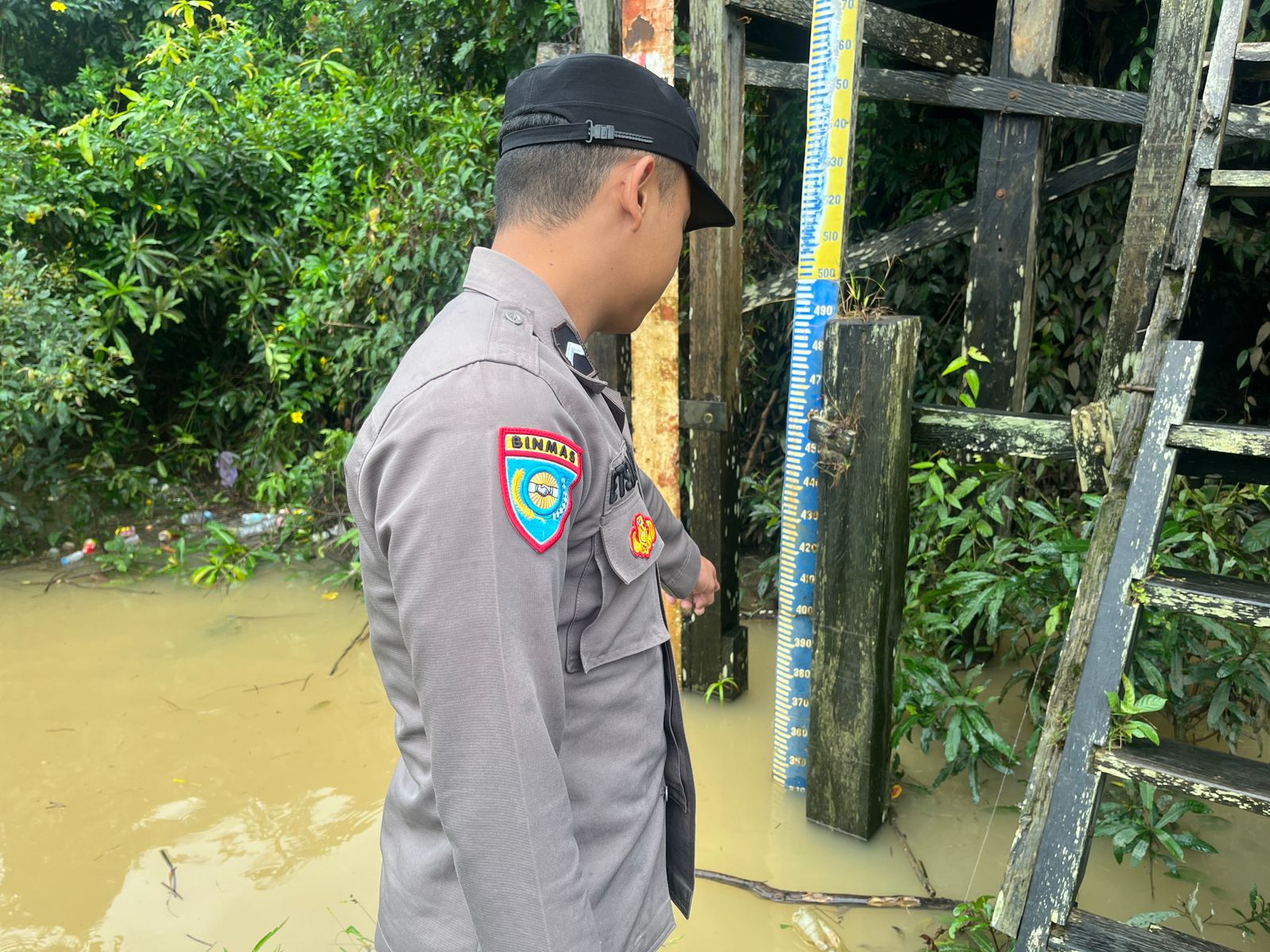 Piket Polsek Cek Debit Air Sungai Lamandau