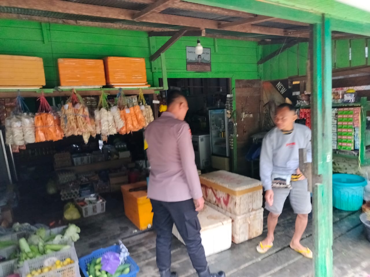 Piket Polsek Delang Silaturahmi Ke Masyarakat