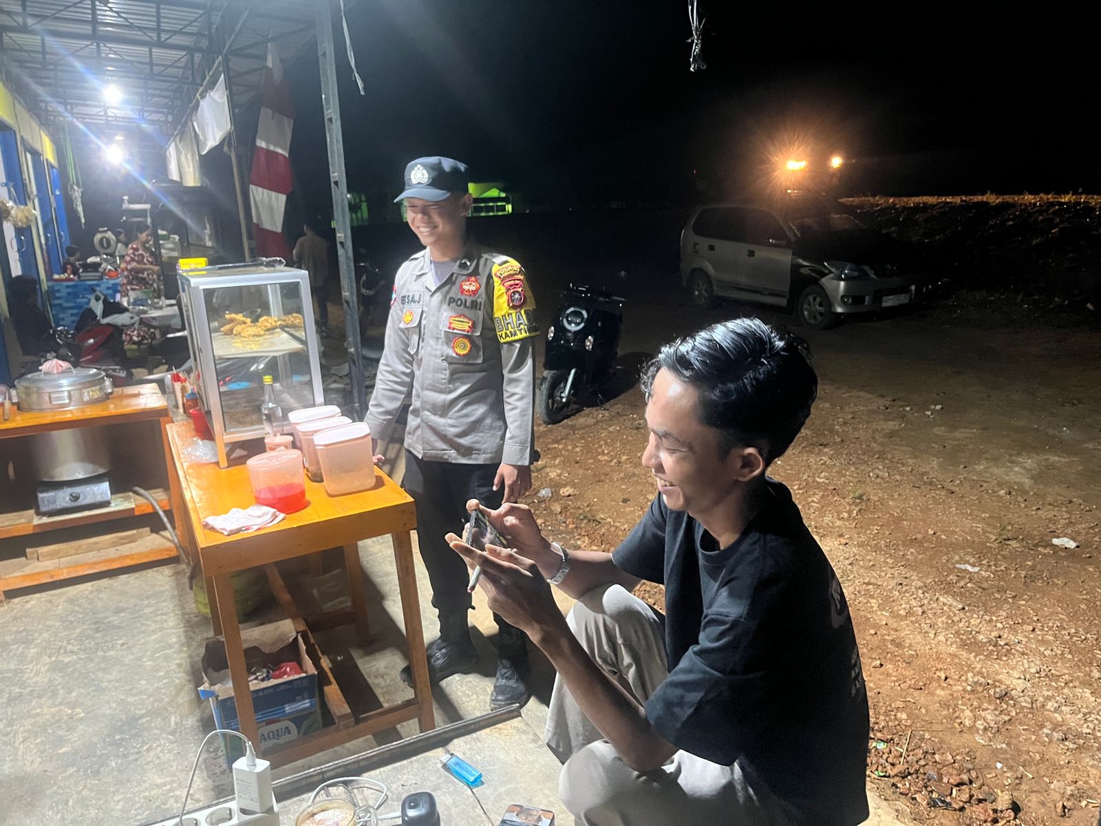Personel Polsek lamandau melaksanakan sambang kerumah warga