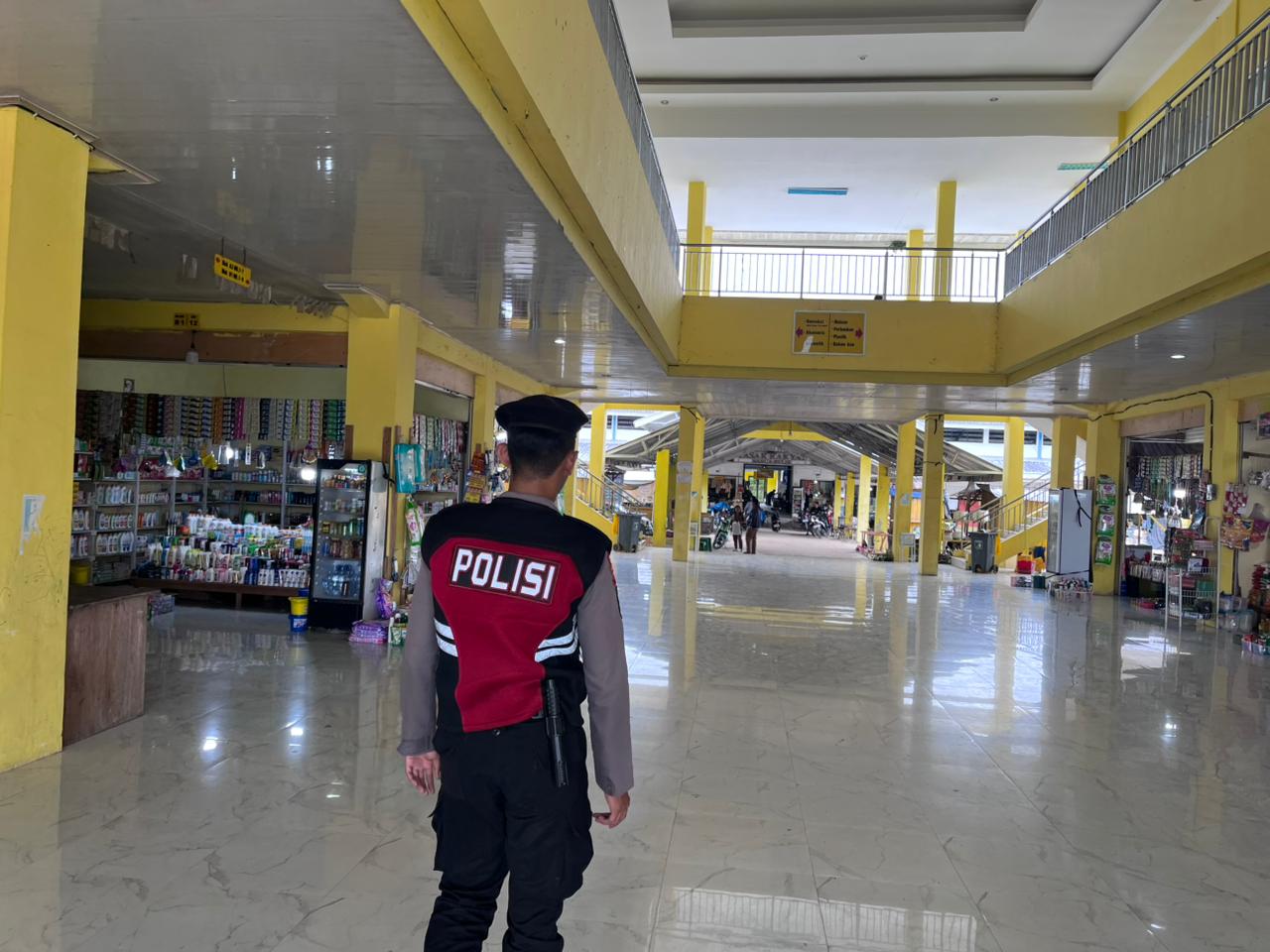 Satuan Samapta Patroli di Pasar Wilayah Hukum Polres Lamandau