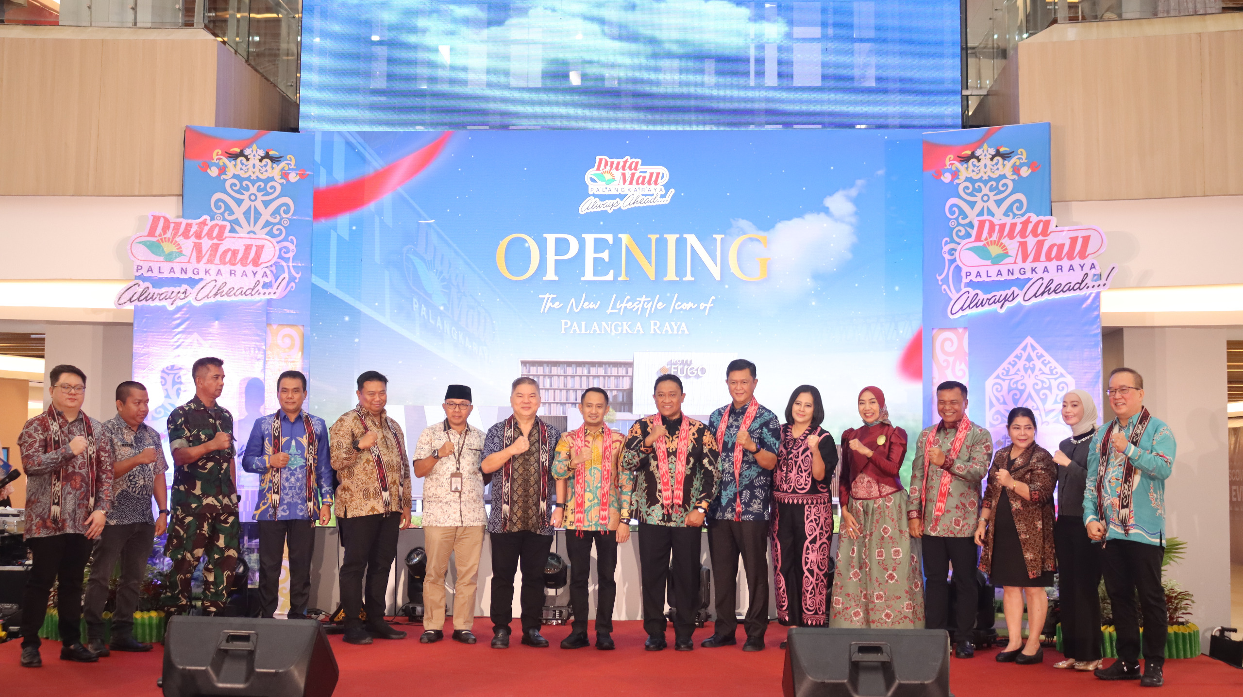 Dukung Kemajuan Daerah, Kapolda Kalteng Hadiri Peresmian Duta Mall Palangka Raya