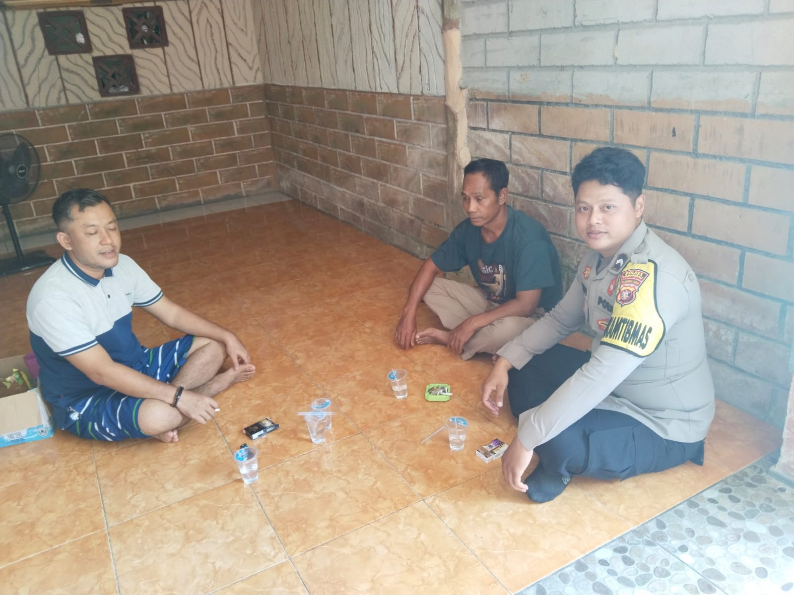 Personil Polsek Sematu Jaya Sosialisasikan Penanggulangan Premanisme