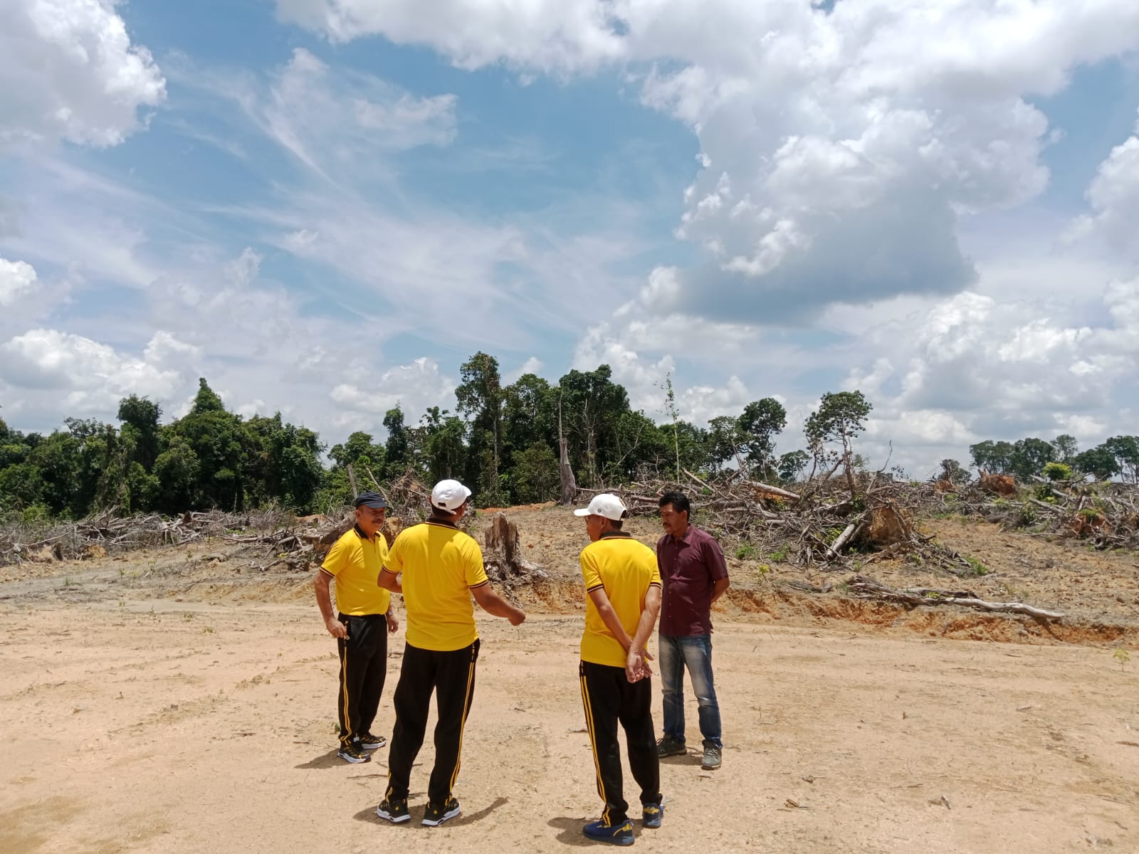 Wakapolres Lamandau Tinjau Lahan Penanaman Jagung Kuartal IV Tahun 2025 di PT MKN Nanga Bulik