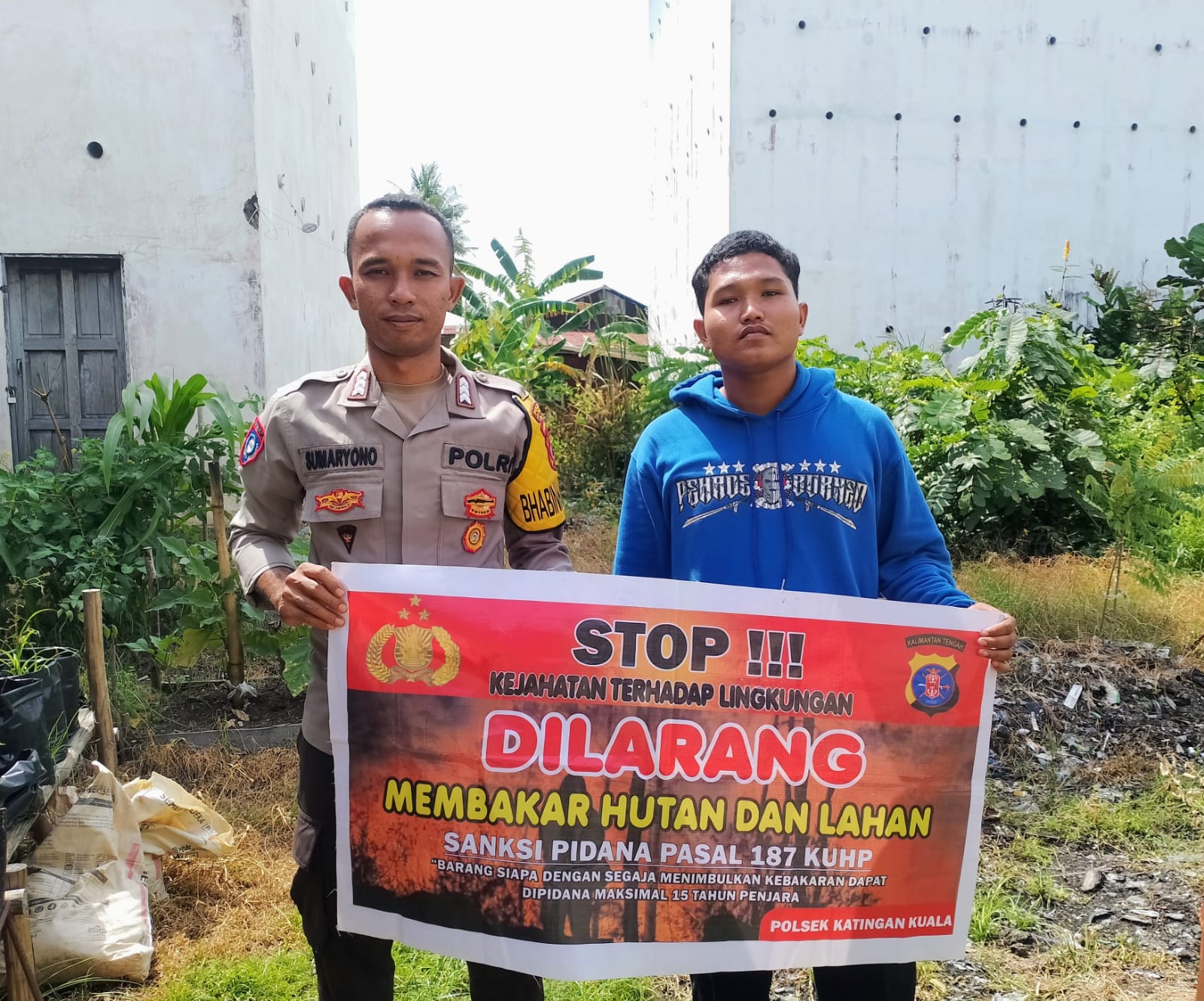 Bhabinkamtibmas Polsek Katingan Kuala Himbau Masyarakat Untuk Tidak Membakar Hutan dan Lahan