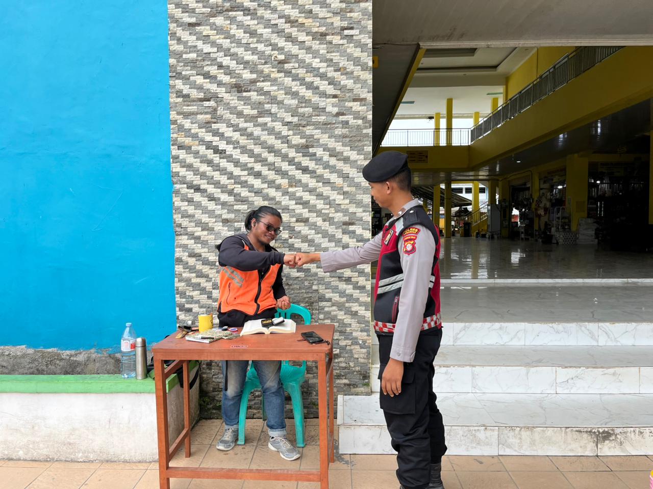 Satuan Samapta Patroli di Pasar Wilayah Hukum Polres Lamandau