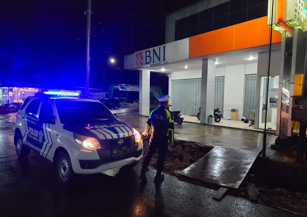 Sat Lantas Patroli Blue Light Upaya Cegah Gangguan Kamtibmas