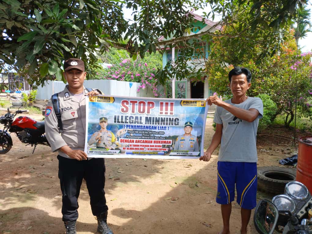 Bhabinkamtibmas Desa Tumbang Kaman Sosialisasi tentang larangan Ilegal Mining.