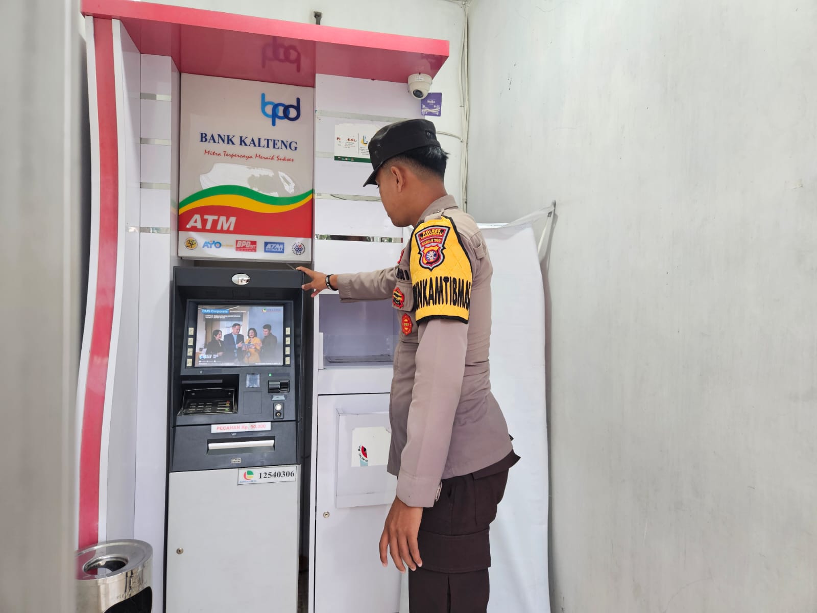 Piket Polsek Patroli dimalam hari ke Perbankan Atm