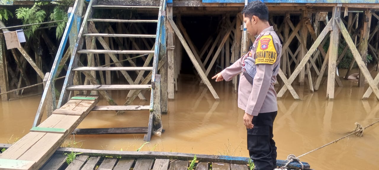 Debit Air terpantau normal, Polsek Katingan Hulu dan Bukit Raya Imbau Warga agar tetap waspada.