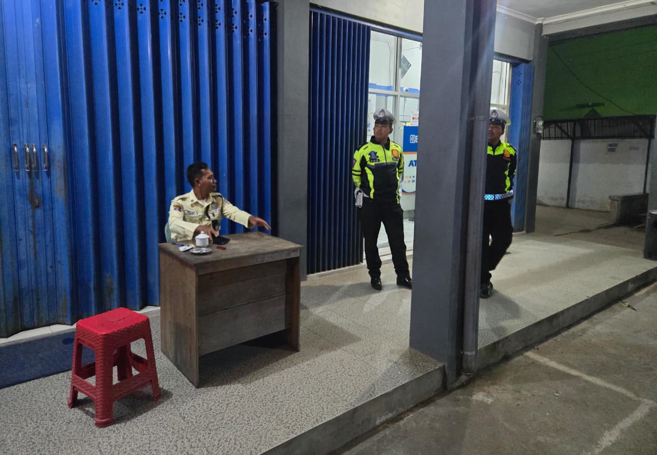 Sat Lantas Polres Lamandau Gelar Patroli Malam di Objek Vital Demi Ciptakan Kamtibmas Kondusif