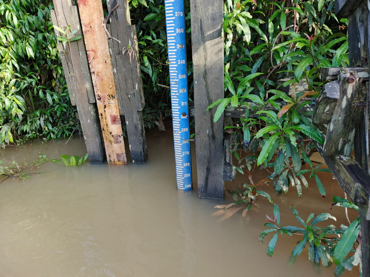 Piket Polsek Cek Debit Air Sungai Lamandau