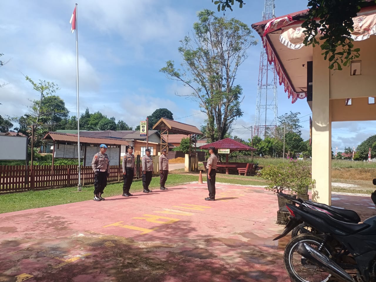 Polsek Marikit Meningkatkan Kesadaran dan Kesiapsiagaan Personel Kepolisian.