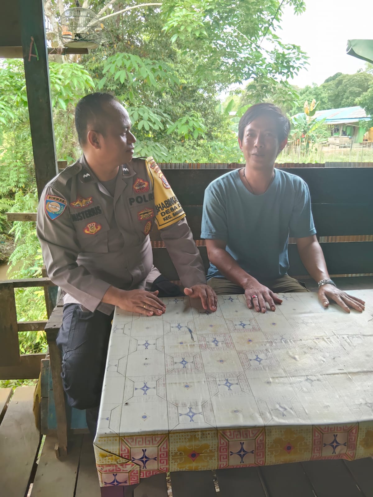 Bhabinkamtibmas Polsek Sanaman Mantikei melaksanakan Patroli sambang Kamtibmas