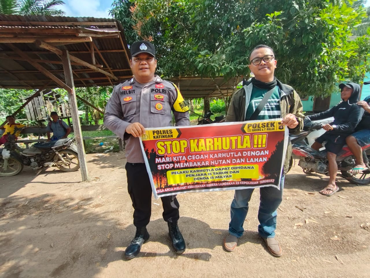 Bhabinkamtibmas Piket Polsek Tws Garing dan Pulau Malan terus sosialisasi Stop Karhutla kpd Masyarakat.