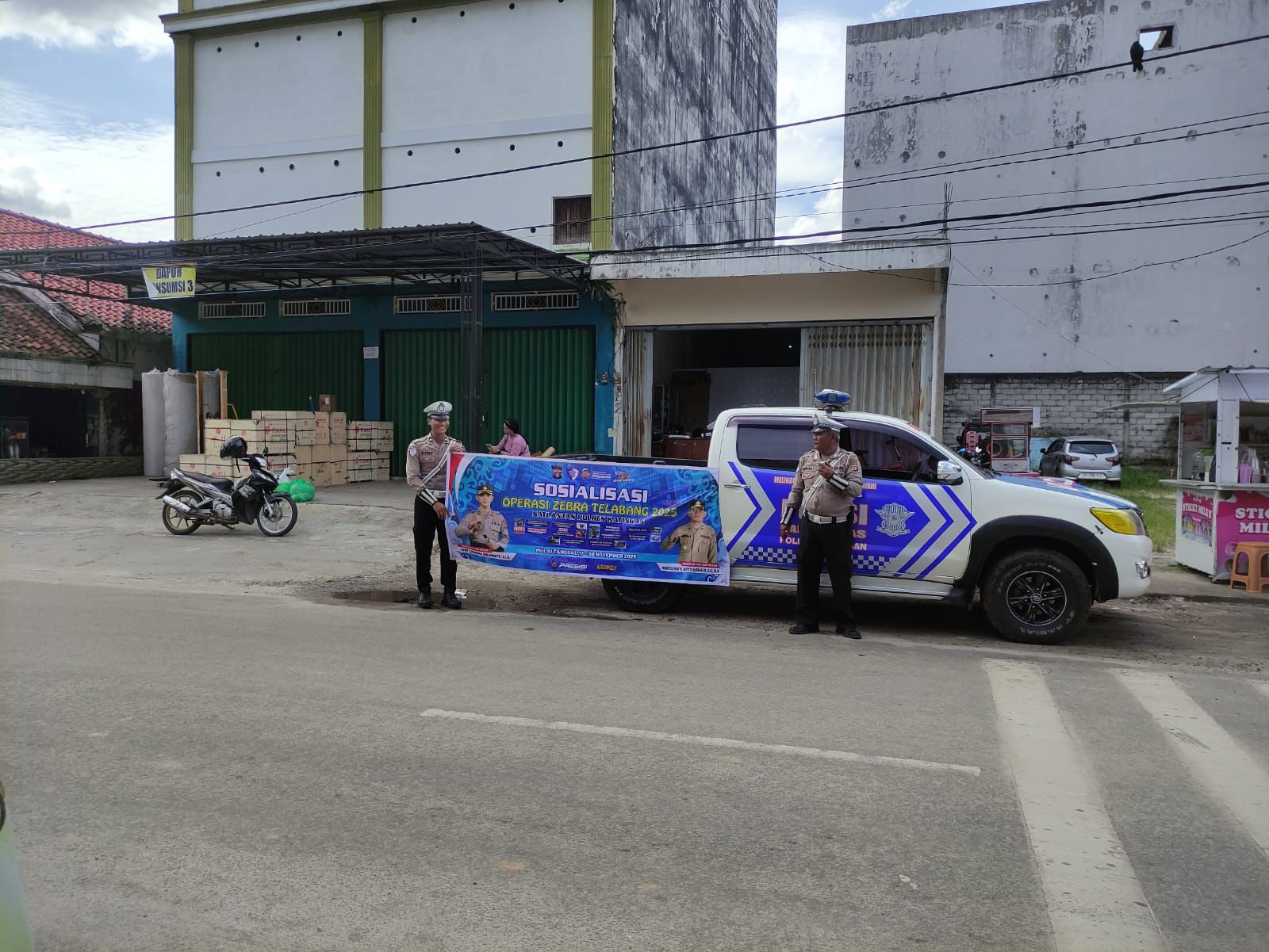 PENLING, Satlantas Polres Katingan Penyuluhan Keliling Kepada Para Pengendara