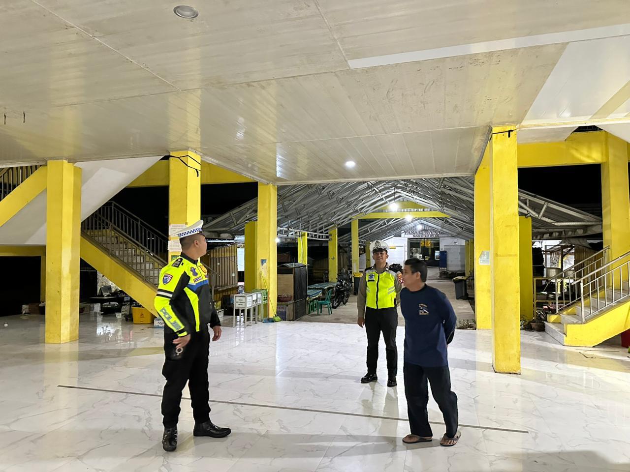 Sat Lantas Polres Lamandau Gelar Patroli Malam di Objek Vital Demi Ciptakan Kamtibmas Kondusif