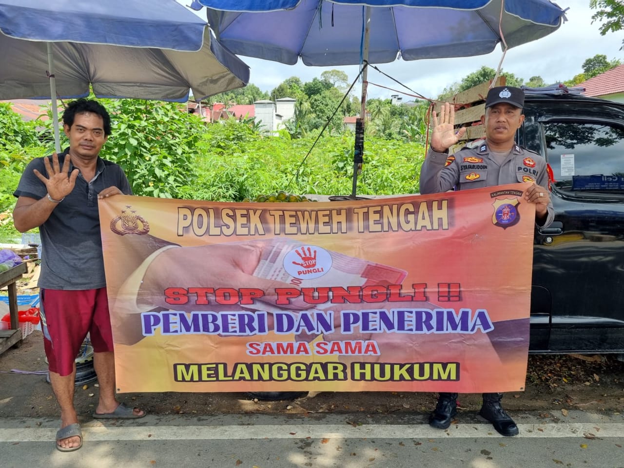 Sosialisasikan Stop Pungli Kepada Masyarakat, Polsek Teweh Tengah Berikan Himbauan Secara Humanis