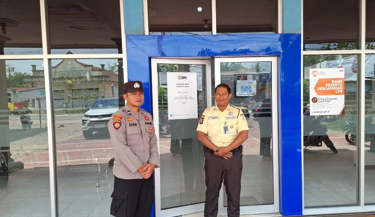 Piket Polsek Patroli dan Silaturahmi dengan Satpam Bank BRI