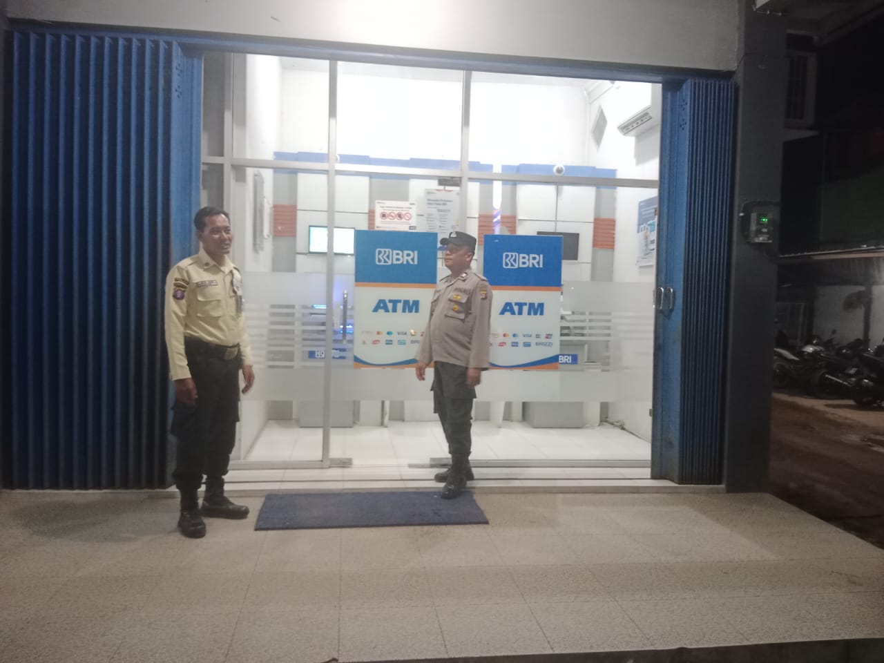 Polsek Bulik Patroli Sambangi Satpam Bank
