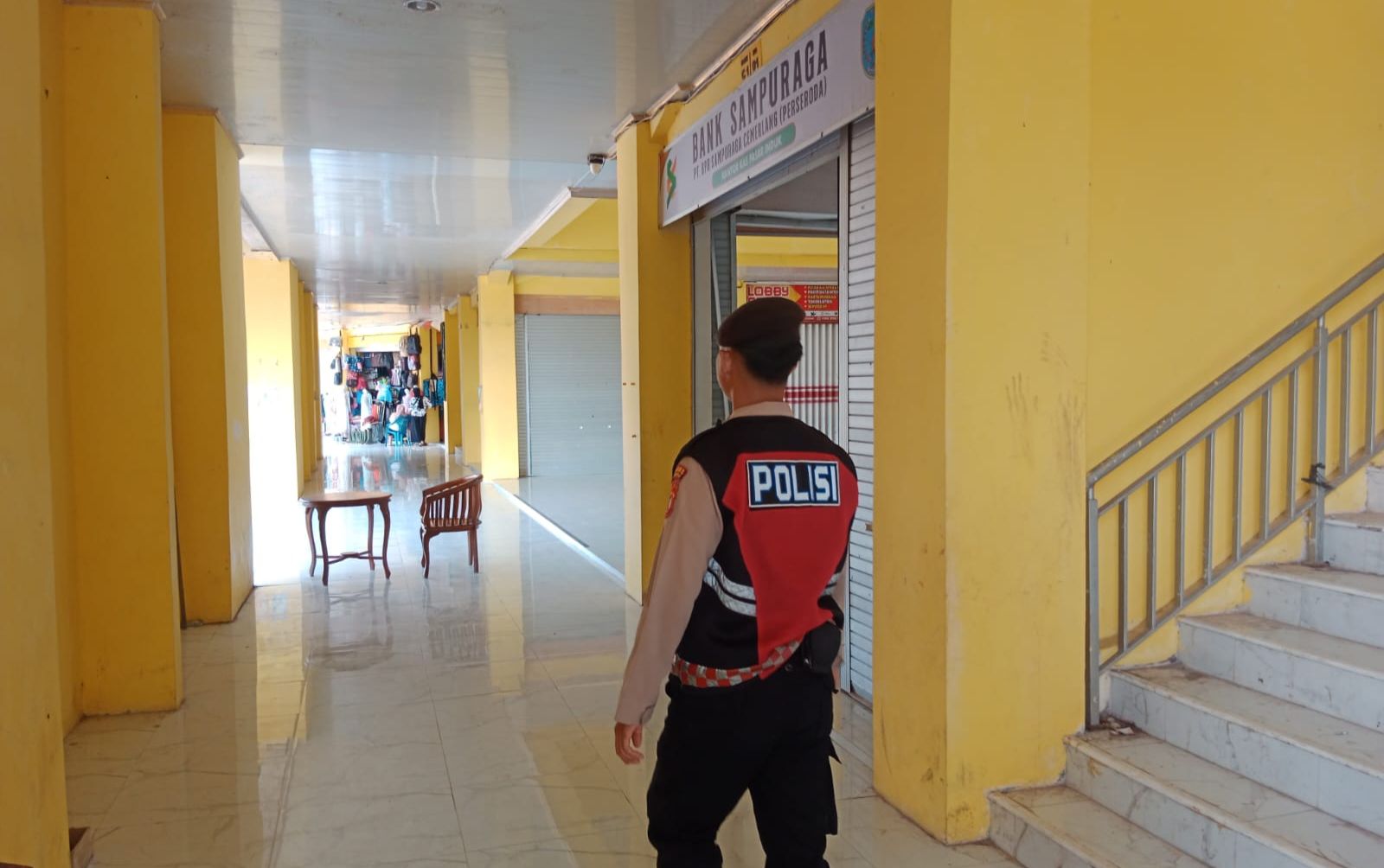 Sat Samapta Laksanakan Sambang Ke Pertokoan