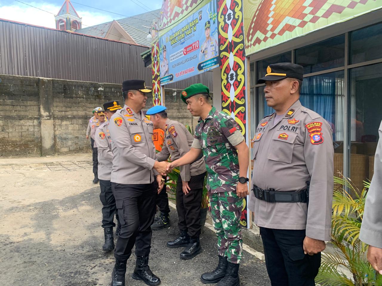 Kapolda Kalteng Cek Pos Pengamanan Operasi Ketupat 2026 di Bartim, Pastikan Pengamanan Mudik Berjalan Optimal