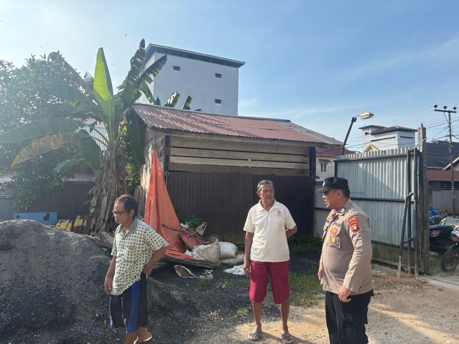 Perkuat Kamtibmas, Polsek Katingan Tengah Sambangi Warga