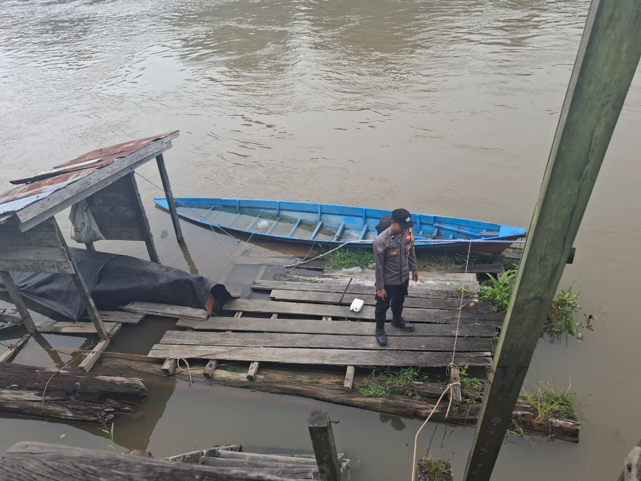 Piket Polsek Cek Debit Air Sungai Lamandau