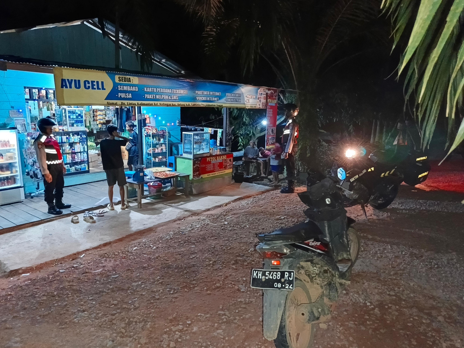 Piket Polsek Patroli kepertokoan diwilkum Polsek Delang