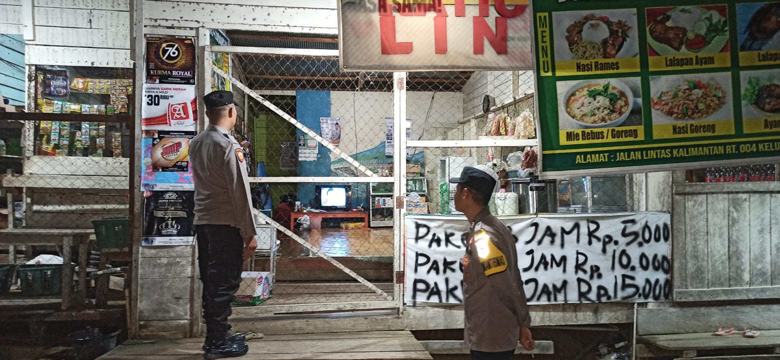 Piket Polsek Delang Sambangi Pedagang, Jalin Kedekatan dengan Masyarakat